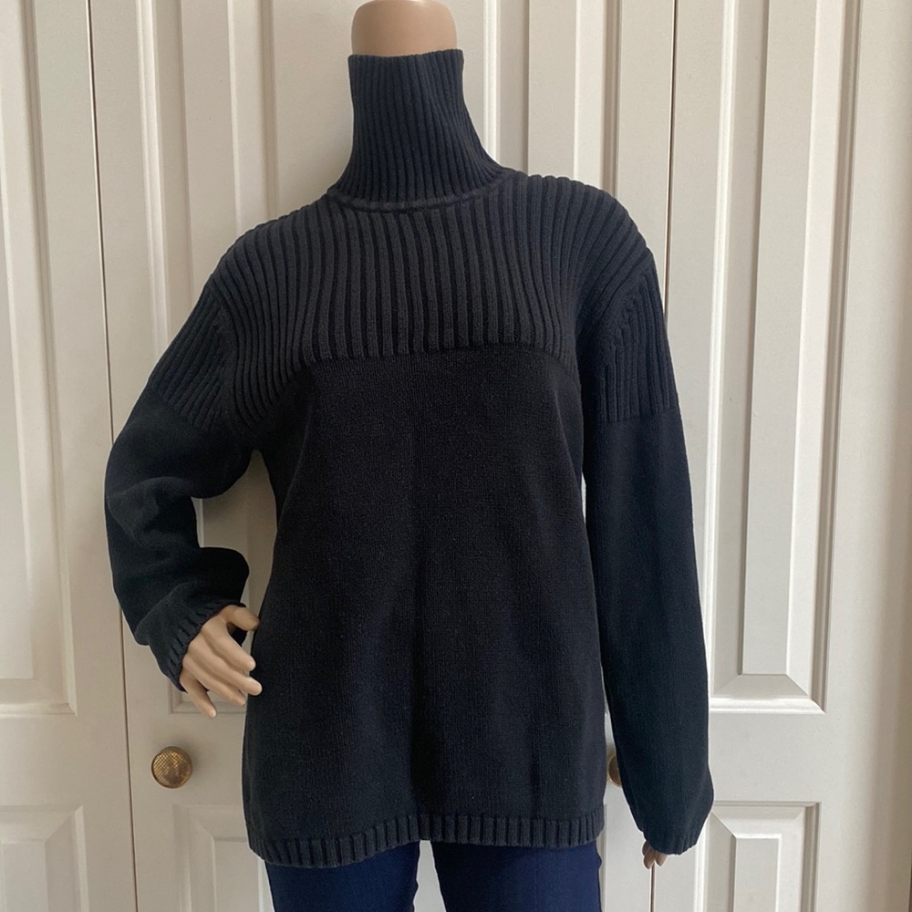 Cherokee M/L Black Turtle Neck Sweater. Knit. Lines on upper. Worn but in good